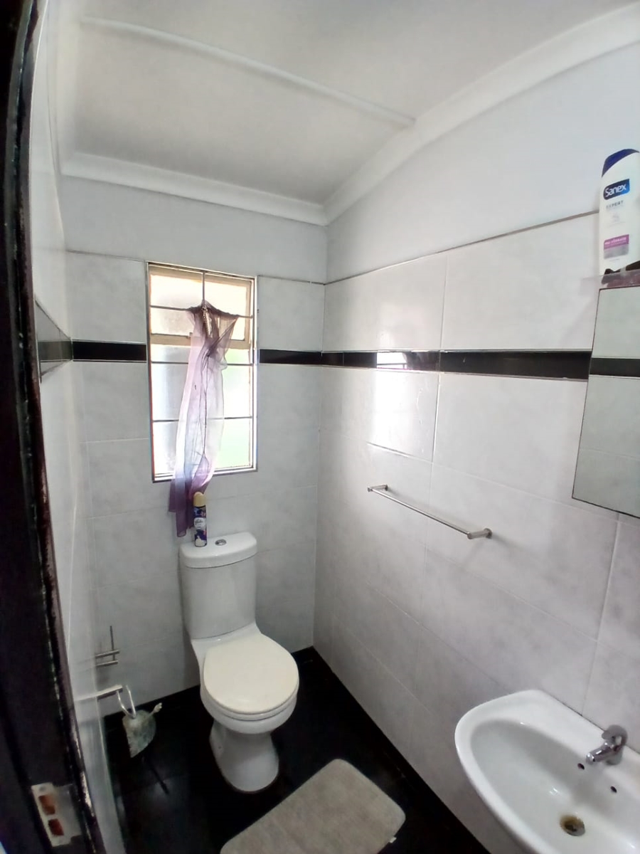 3 Bedroom Property for Sale in Amalinda Eastern Cape
